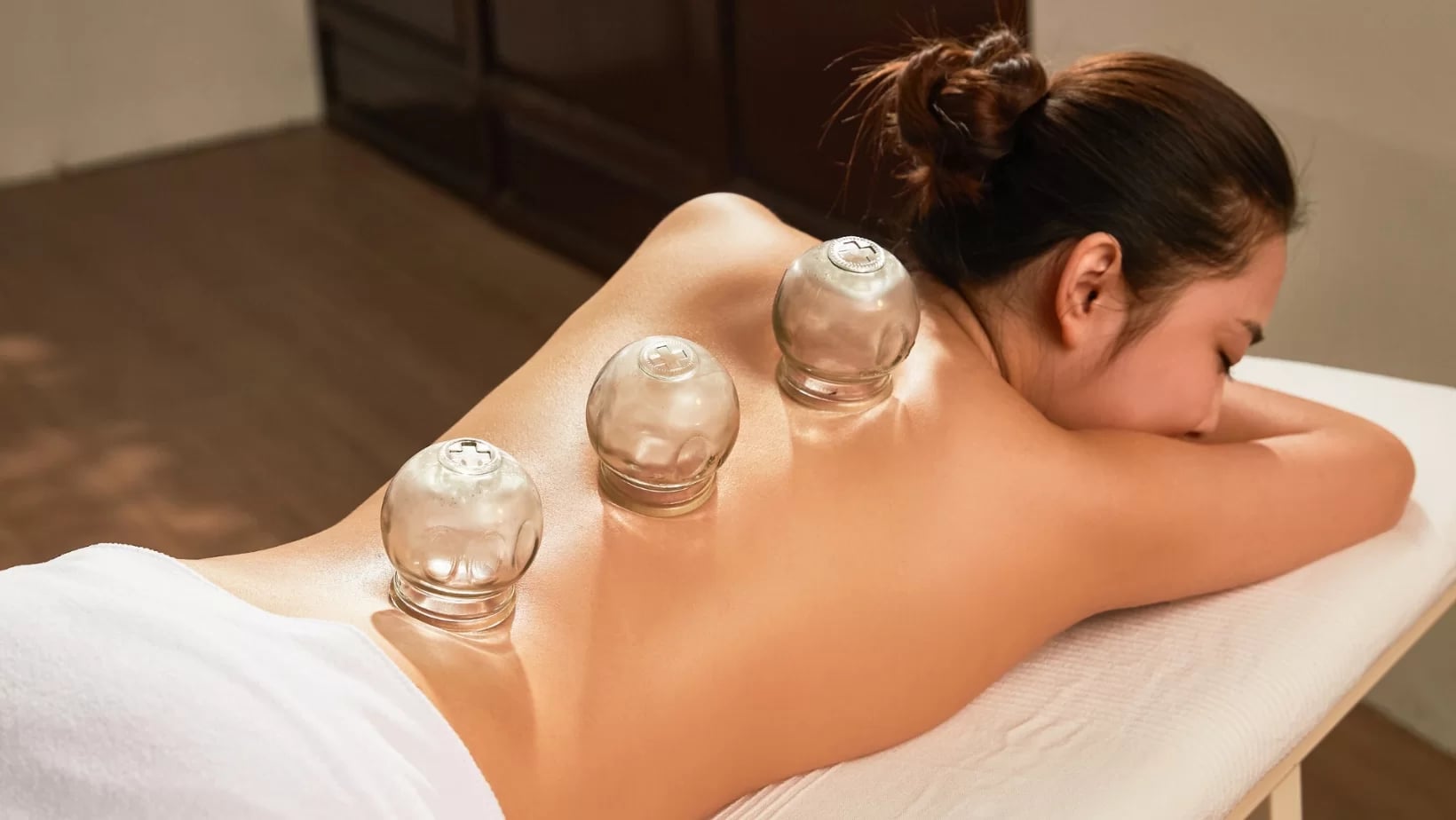 Signature Massage with Ventosa